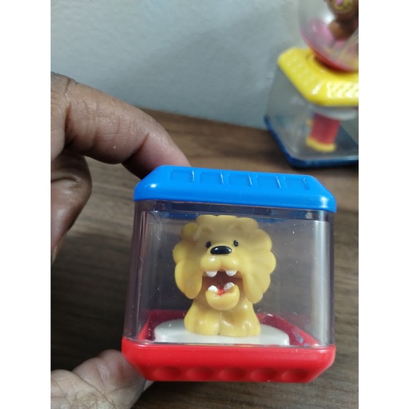 Fisher Price Peekaboo Blocks ABCs 6 Assorted Pieces (mt1) - Picture 4 of 7